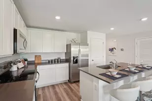 9806 SE 161st Lane Rd, Summerfield, FL 34491 - Photo 5