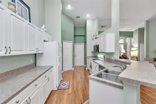 5441 Grove Mnr, Lady Lake, FL 32159 - Photo 21