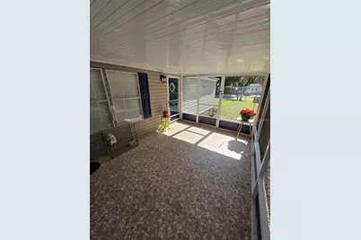 2880 Cr 426A, Lake Panasoffkee, FL 33538 - Photo 11