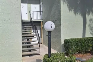 580 Fairways Cir, Ocala, FL 34472 - Photo 1