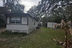 205 Little Star Rd, Hawthorne, FL 32640 - Photo 3