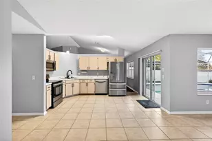 216 Robbins Rest Cir, Davenport, FL 33896 - Photo 13