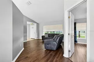 216 Robbins Rest Cir, Davenport, FL 33896 - Photo 9