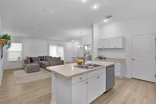 842 Spring Ave, The Villages, FL 34762 - Photo 15