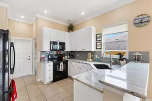 17031 SE 115th Terrace Rd, Summerfield, FL 34491 - Photo 9
