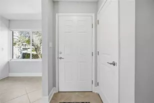 11586 W Bayshore Dr, Crystal River, FL 34429 - Photo 5