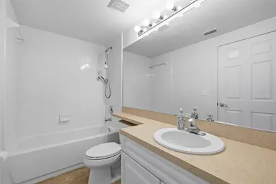 10529 NW 28th Lane, Gainesville, FL 32606 - Photo 17