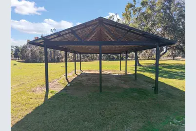 10880 NW 160th Avenue, Morriston, FL 32668 - Photo 9