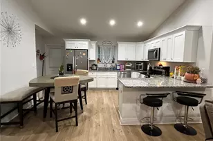 10095 SE 162nd Ct, Ocklawaha, FL 32179 - Photo 9