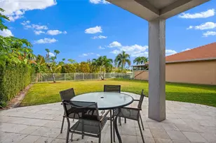 1628 S Club Dr, Wellington, FL 33414 - Photo 31