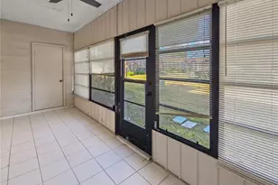 542 Fairways Dr, Ocala, FL 34472 - Photo 11