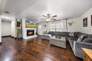 3881 NE 22nd Ct, Ocala, FL 34479 - Photo 17