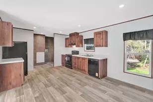 10215 W Ohio Dr, Crystal River, FL 34428 - Photo 7