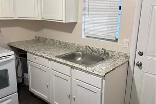 1325 W 25th St, Jacksonville, FL 32209 - Photo 3