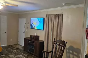 396 NE Beverly Hills Dr, Mayo, FL 32066 - Photo 7