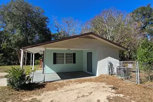 19901 SW Rainbow Lakes Blvd, Dunnellon, FL 34431 - Photo 3