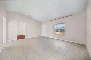 2851 NE 64th Ln, Ocala, FL 34479 - Photo 9