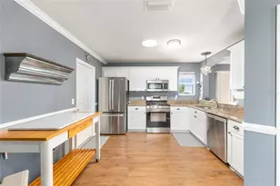 1402 Conchas Dr, The Villages, FL 32162 - Photo 13