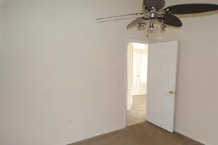 2563 Davenport Cir, Kissimmee, FL 34746 - Photo 15