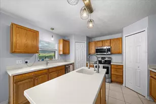 888 Marietta Ln, Eustis, FL 32726 - Photo 5