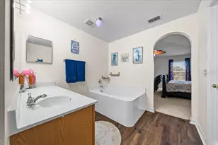888 Marietta Ln, Eustis, FL 32726 - Photo 13
