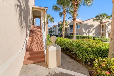 1610 N 42nd Circle #211, Vero Beach, FL 32967 - Photo 3