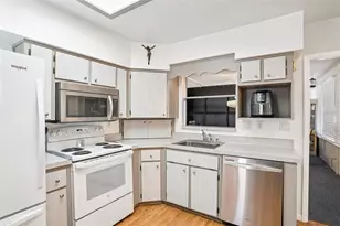 1305 Moray Ct, Leesburg, FL 34788 - Photo 15