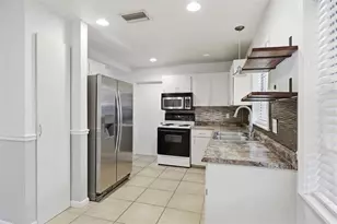 920 N Lyle Ave, Crystal River, FL 34429 - Photo 15