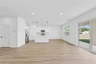 17875 SW 68th Pl, Dunnellon, FL 34432 - Photo 3