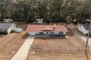 2590 NE 42nd Pl, Ocala, FL 34479 - Photo 3