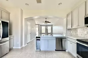 6950 Towering Spruce Dr, Riverview, FL 33578 - Photo 3