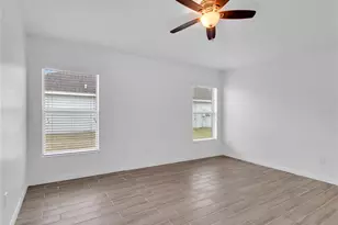 1909 Hawks View Dr, Ruskin, FL 33570 - Photo 13