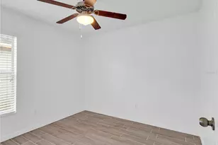 1909 Hawks View Dr, Ruskin, FL 33570 - Photo 19