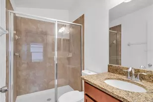 1909 Hawks View Dr, Ruskin, FL 33570 - Photo 15