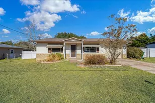 415 1st Dr, Lady Lake, FL 32159 - Photo 3