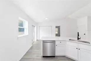 1922 SW Little Cliffs Dr, Dunnellon, FL 34431 - Photo 5