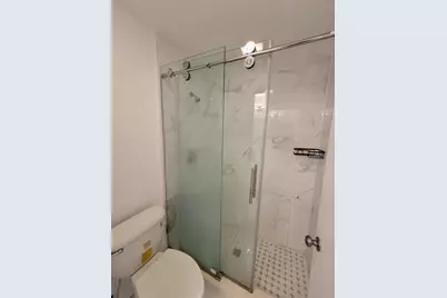 2601 SW Archer Road #302, Gainesville, FL 32608 - Photo 7