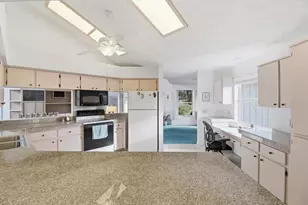 8951 E Sweetwater Dr, Inverness, FL 34450 - Photo 9