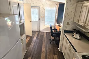 2121 SE 170th Avenue Rd, Silver Springs, FL 34488 - Photo 5