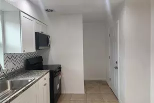 12 Beverly Hills Blvd, Beverly Hills, FL 34465 - Photo 9