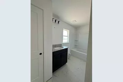 12555 NE 48th Terr, Oxford, FL 34484 - Photo 7