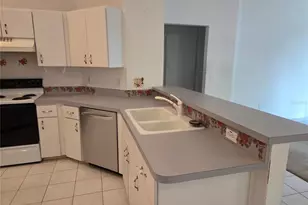 10061 SW 74th Terrace, Ocala, FL 34481 - Photo 3