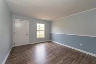 2433 NE 7th St, Ocala, FL 34470 - Photo 5