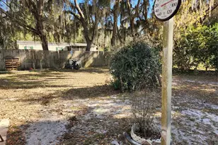 2289 Cr 436A, Lake Panasoffkee, FL 33538 - Photo 9