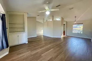 36422 Birdie Ct, Grand Island, FL 32735 - Photo 11