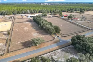 21051 SE 42nd St, Morriston, FL 32668 - Photo 23