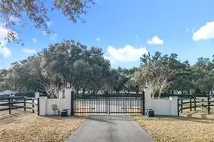 21051 SE 42nd St, Morriston, FL 32668 - Photo 13
