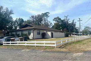 1902 NE 17th Pl, Ocala, FL 34470 - Photo 1