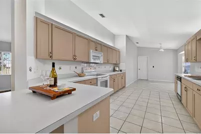 9050 SE 135th Loop, Summerfield, FL 34491 - Photo 13
