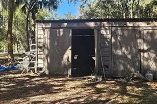 11159 N Clamdigger Terrace, Inglis, FL 34449 - Photo 17